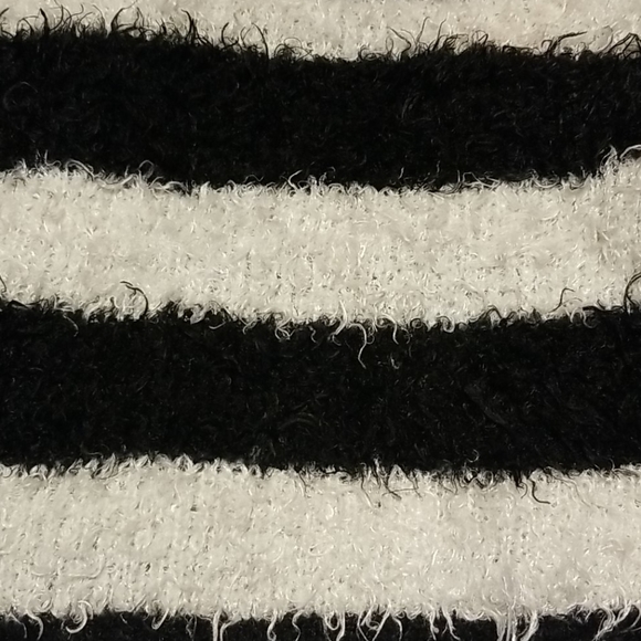 Nicole Miller sweater - Picture 3 of 4